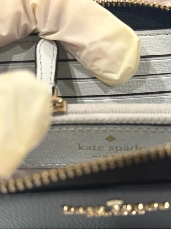 Kate Spade Zip Around Black Pebbled Leather Zip-Around Wallet Never Used - Picture 7 of 7